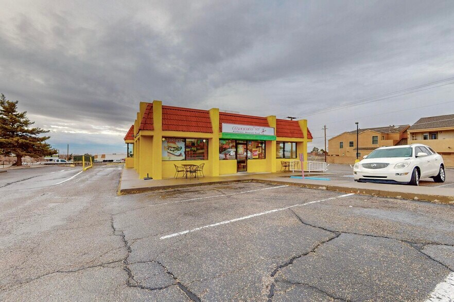 More Photos Of 2130-2301 Chelwood Park Blvd NE, Albuquerque Fast Food For Lease