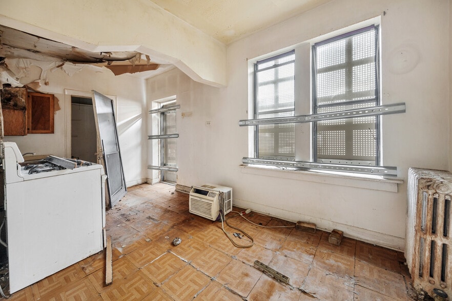 More Photos Of 5501 W Quincy St, Chicago Apartments For Sale