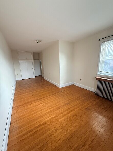 More Photos Of 330-32-34-36-38 E GIRARD AVE, Philadelphia Storefront Retail Residential For Sale