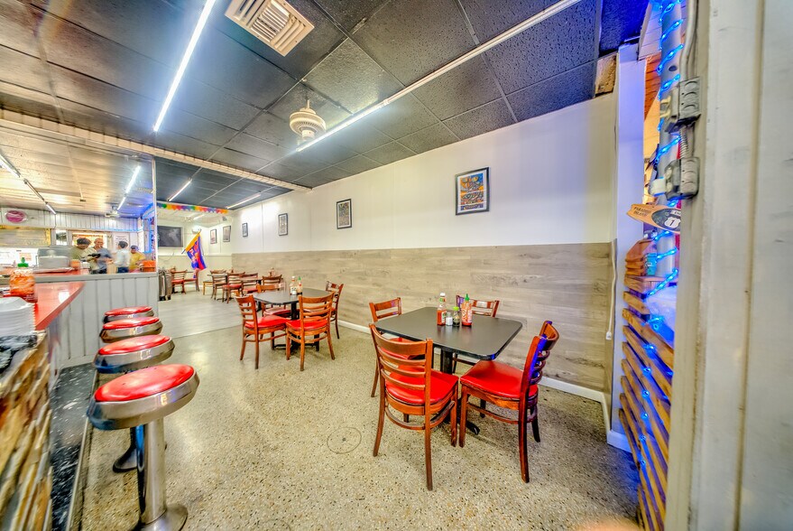 More Photos Of 1910 SW 1st St, Miami Supermarket For Sale