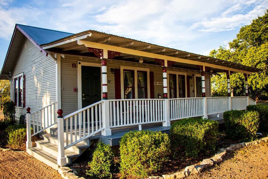 More Photos Of 830, 832, & 870 Gruene Road, New Braunfels Land For Sale