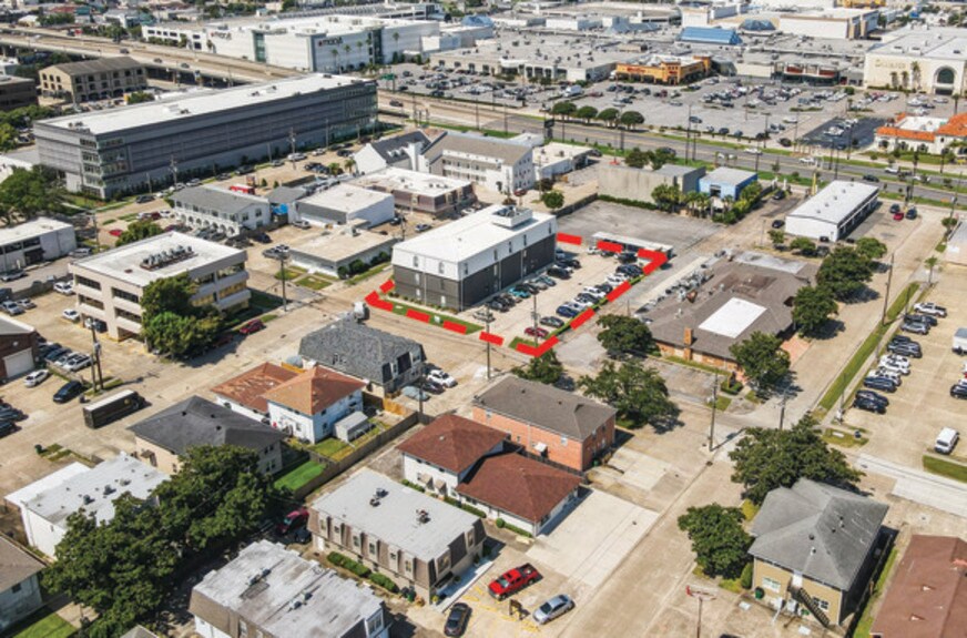 More Photos Of 3100 Ridgelake Dr, Metairie Office For Sale