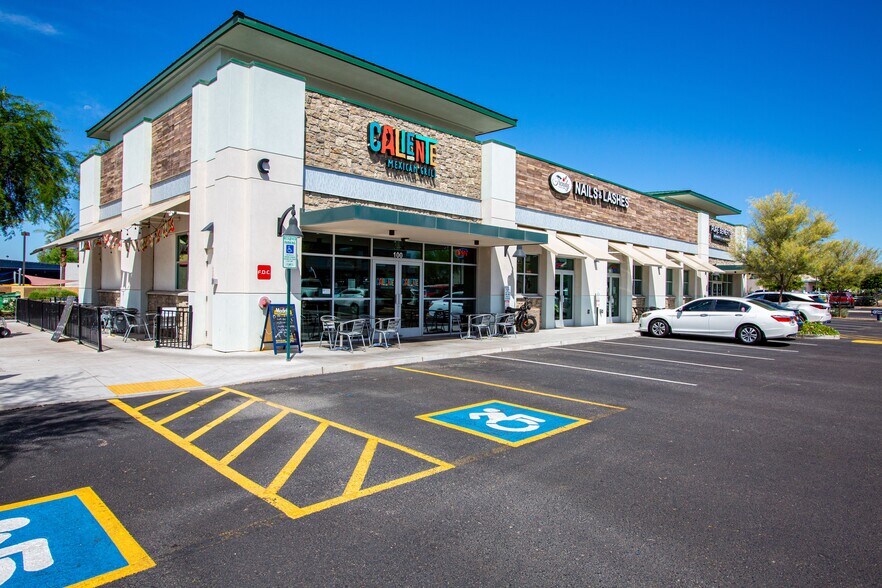 More Photos Of 15600 N Hayden Rd, Scottsdale Storefront For Lease