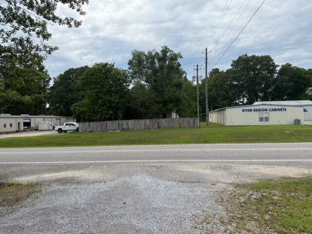 More Photos Of 5747 Elmore Rd, Elmore Warehouse For Sale