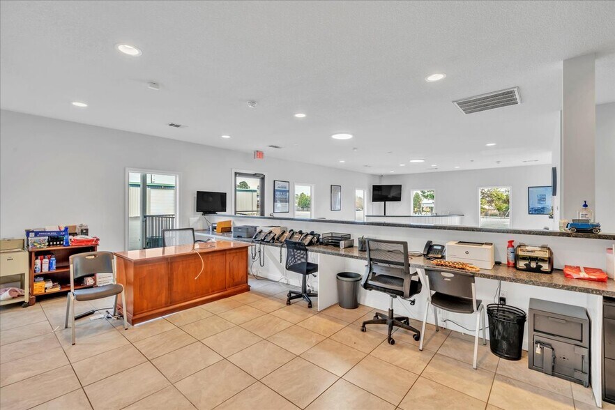 More Photos Of 441 Dunbar Rd, Warner Robins Warehouse For Sale