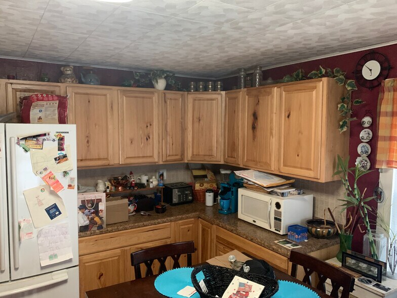 More Photos Of 422 Kinne St, East Syracuse Auto Repair For Sale