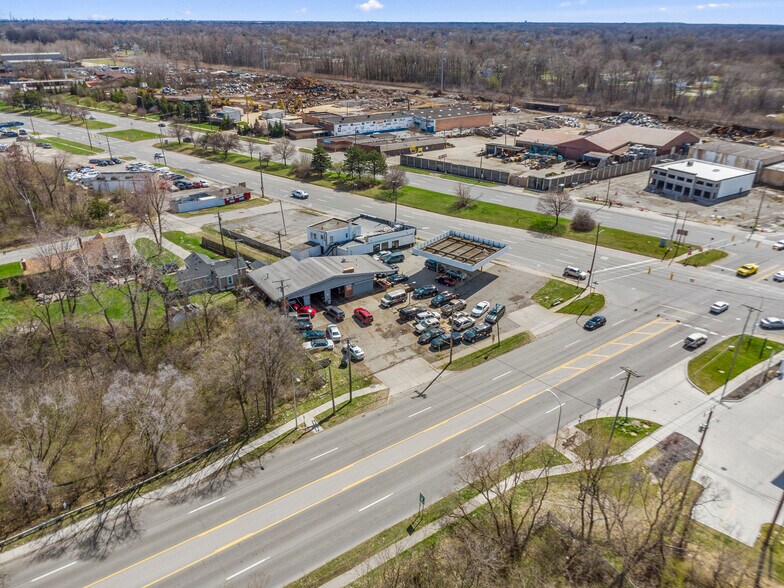 More Photos Of 2617 Middlebelt Rd, Inkster Auto Repair For Lease