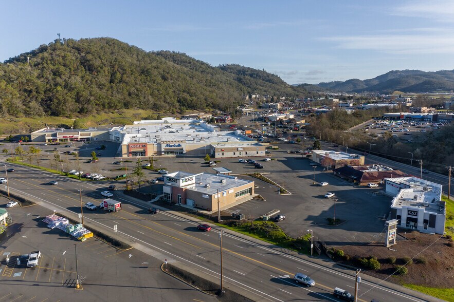 More Photos Of 1444 NW Garden Valley Blvd, Roseburg Unknown For Lease