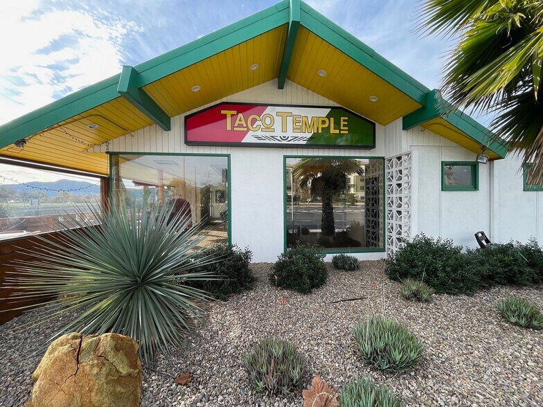 More Photos Of 1575 Calle Joaquin, San Luis Obispo Restaurant For Sale