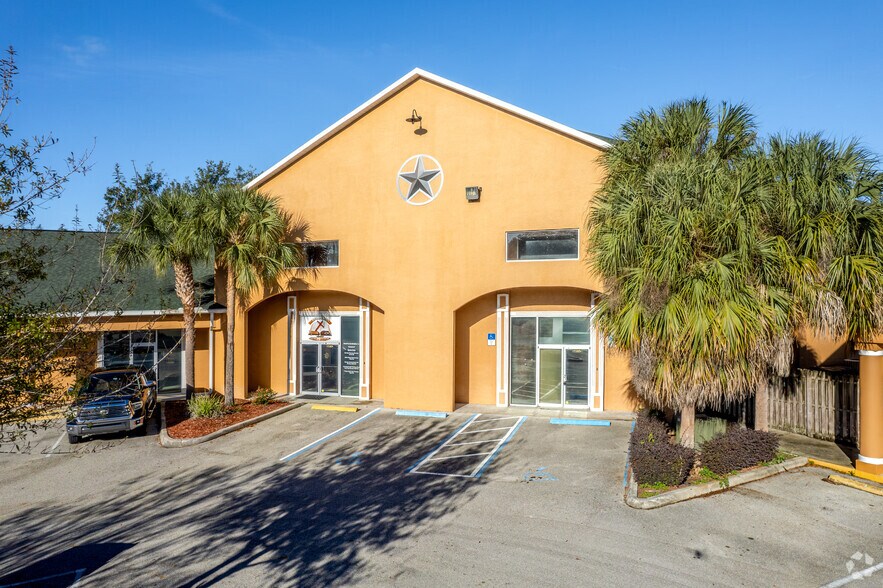 More Photos Of 7177 S George Blvd, Sebring Medical For Lease