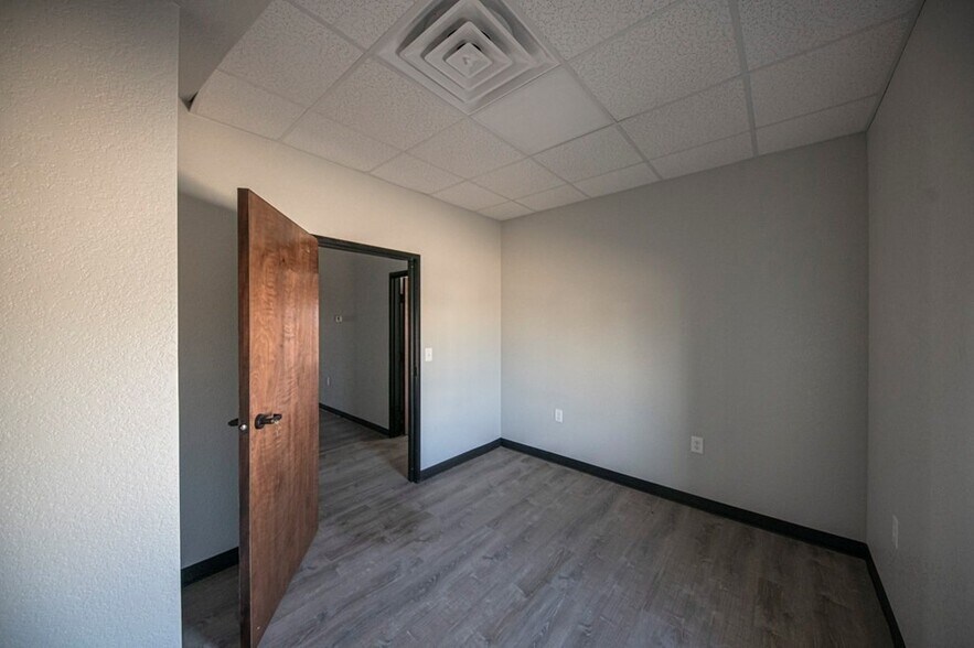 More Photos Of 14661 W I-20, Odessa Warehouse For Lease