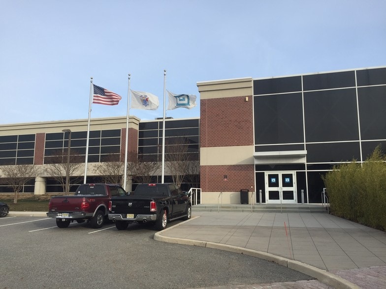 More Photos Of 2 Commerce Dr, South Brunswick Office For Lease