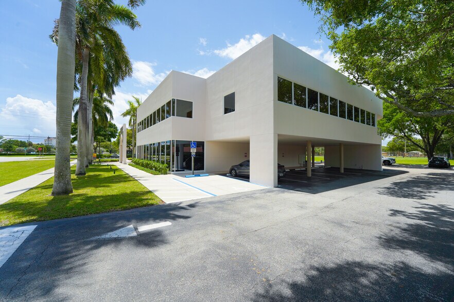 More Photos Of 399 NW 2nd Ave, Boca Raton Office For Lease