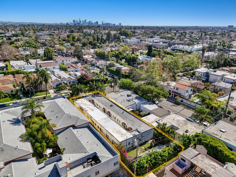 More Photos Of 807-809 N Fuller Ave, Los Angeles Apartments For Sale