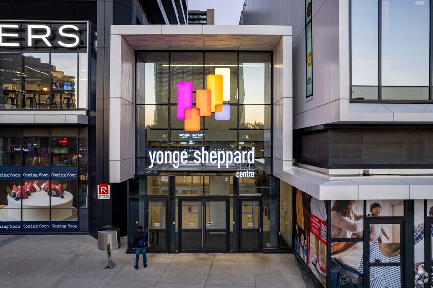 More Photos Of 4841 Yonge St, Toronto Storefront For Lease