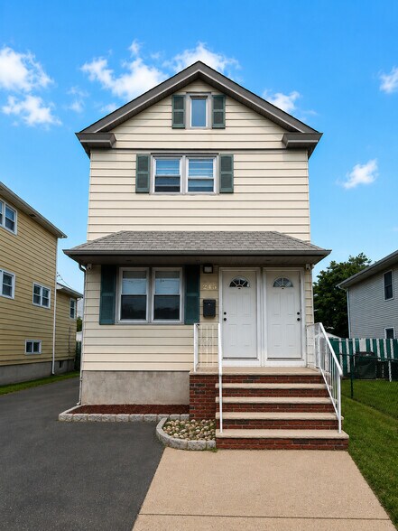 Primary Photo Of 245 Union St, Lodi Office For Sale