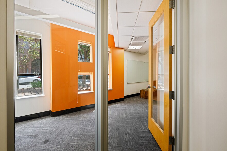 More Photos Of 375 Forest Ave, Palo Alto Office Residential For Lease