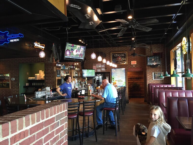 More Photos Of 2031 Hamilton Place Blvd, Chattanooga Restaurant For Sale