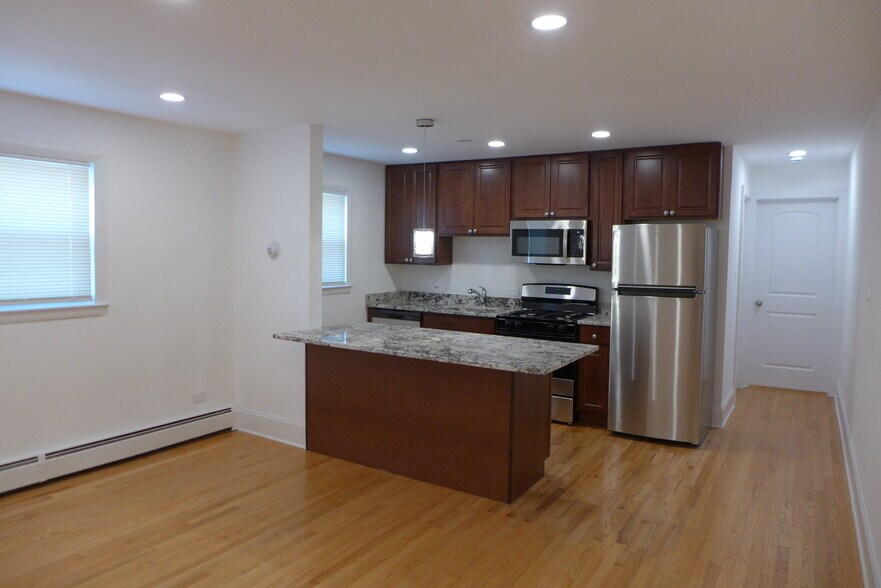 More Photos Of 1214 Marengo Ave, Forest Park Apartments For Sale