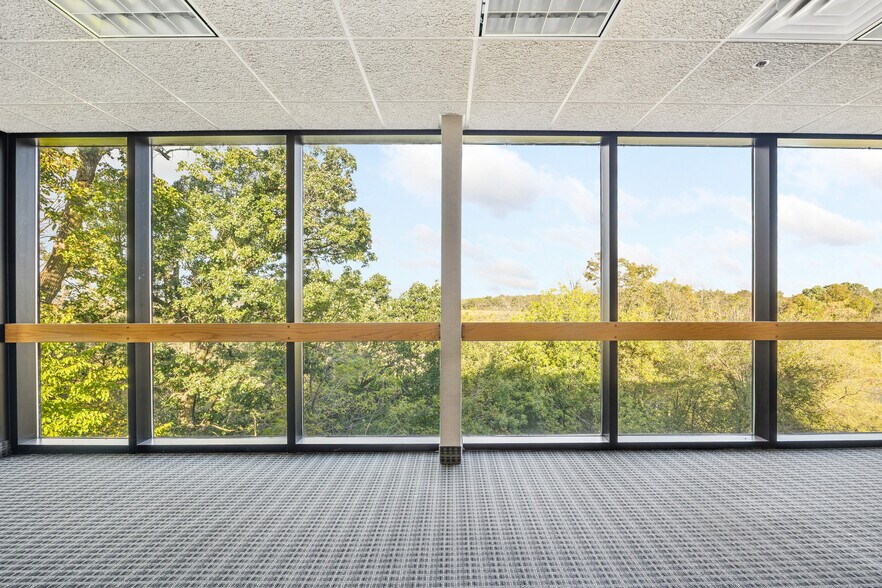 More Photos Of 1800 Pioneer Creek Ctr, Maple Plain Office For Lease