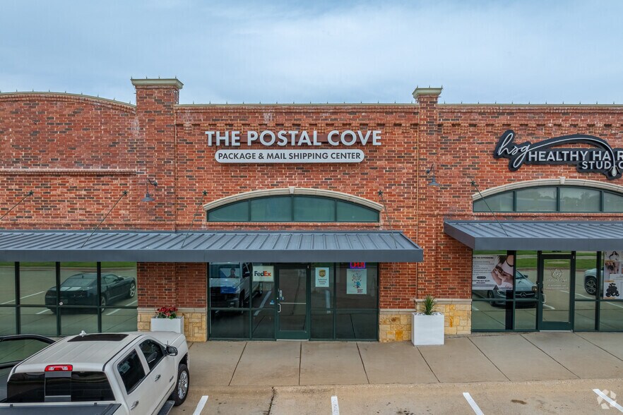 More Photos Of 205 S Main St, Red Oak Unknown For Lease