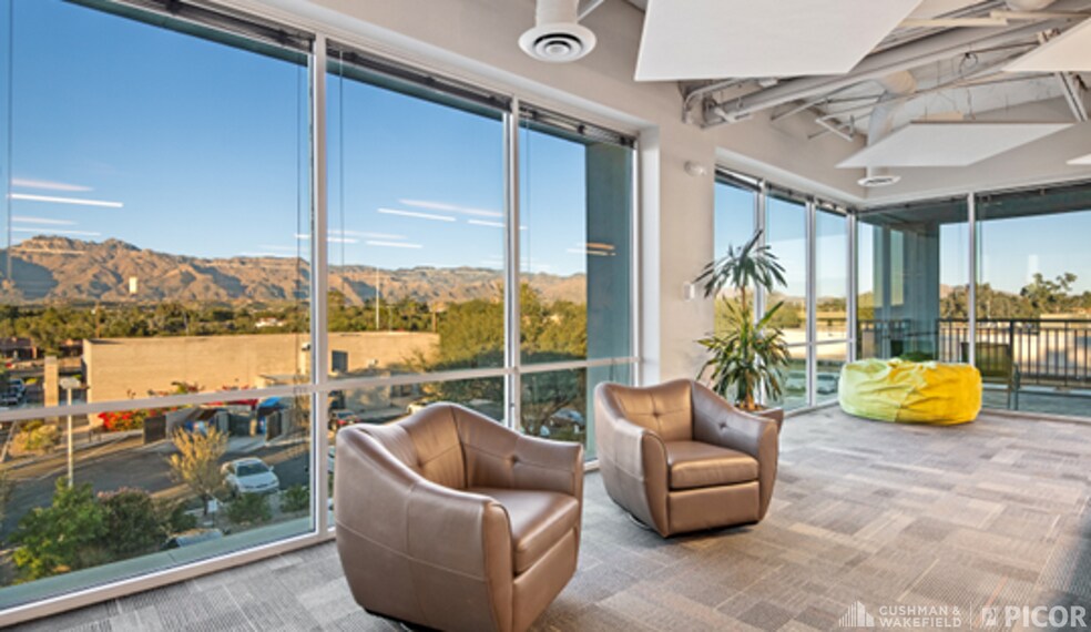 More Photos Of 6400 E Grant Rd, Tucson Office For Sale