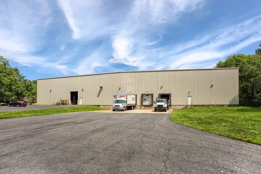 More Photos Of 205 Lynndale Ct, Mechanicsburg Industrial For Lease