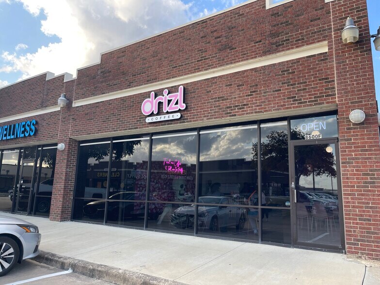 More Photos Of 8600-8602 State Highway 66, Rowlett Unknown For Lease