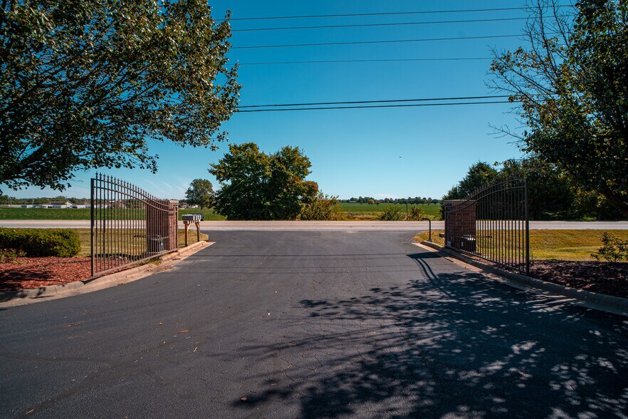 More Photos Of 4101 N State Highway NN, Ozark Medical For Lease