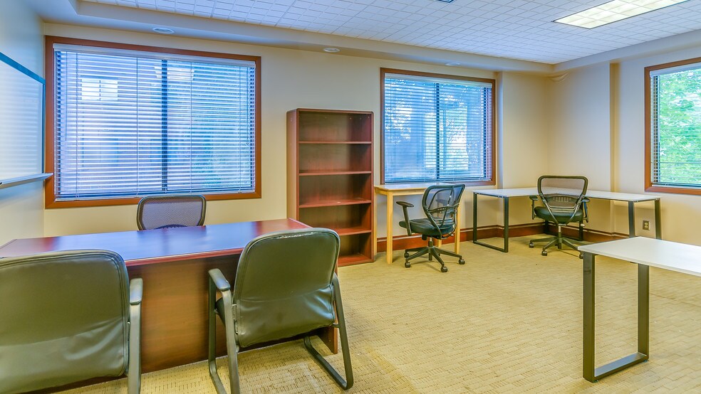 More Photos Of 1132 Hightower Trl, Atlanta Medical For Sale