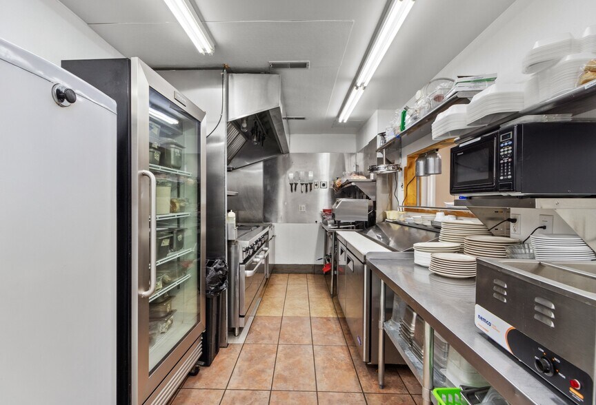 More Photos Of 200 Main st, Idaho City Specialty For Sale