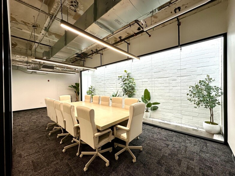 More Photos Of 2410 Polk St, Houston Office For Lease