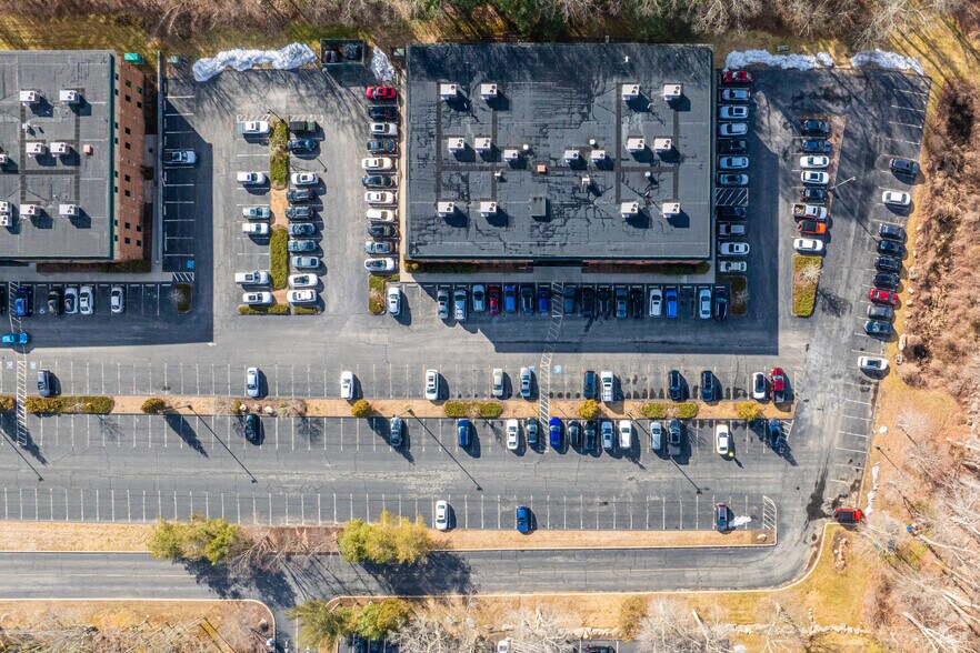 More Photos Of 1405 S County Trl, East Greenwich Medical For Lease