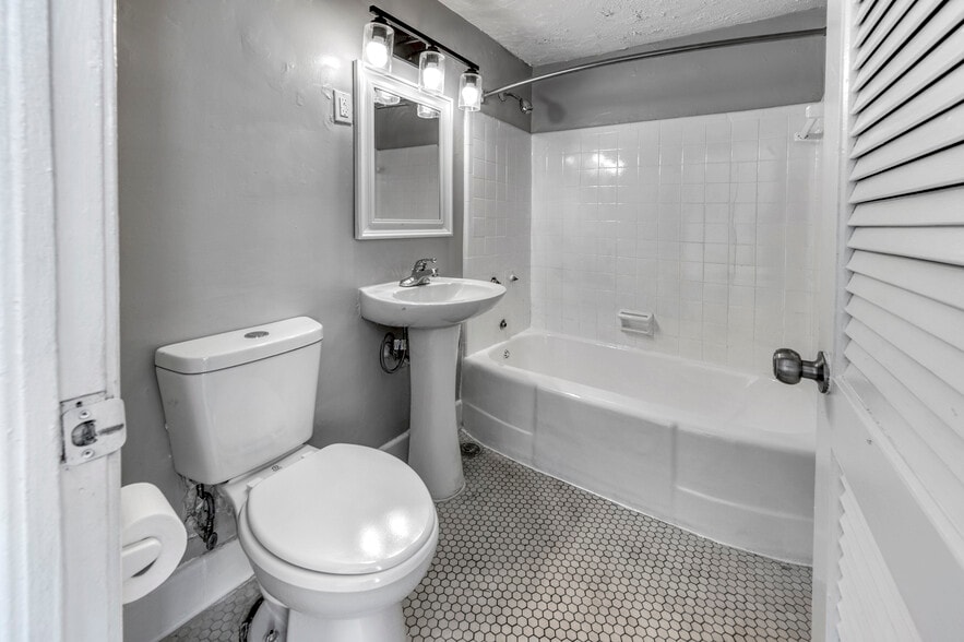 More Photos Of , Macon-Bibb Multifamily For Sale