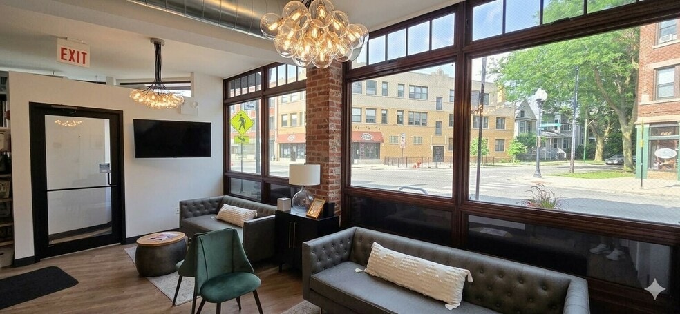 More Photos Of 3832 N Lincoln Ave, Chicago Skilled Nursing Facility For Sale