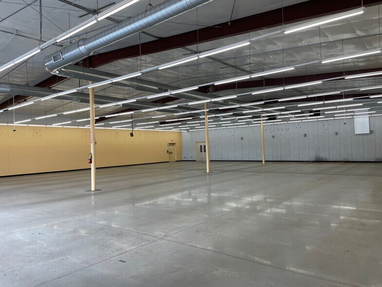 More Photos Of 1823 Virginia Rd, Edenton General Retail For Sale