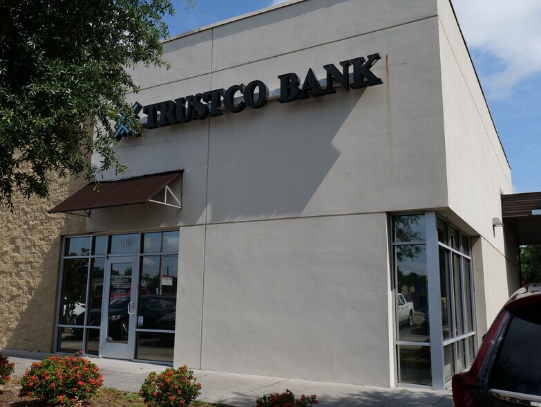 More Photos Of 7803 E Colonial Dr, Orlando Unknown For Lease