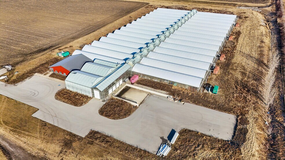 More Photos Of 1802 Industrial Park Dr, Ellsworth Industrial For Sale