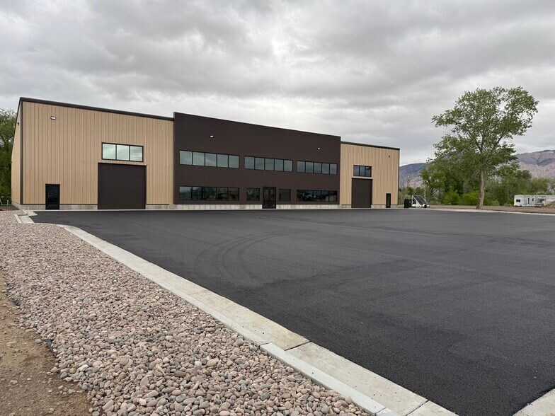 More Photos Of 1750 1700 S, West Haven Industrial For Lease