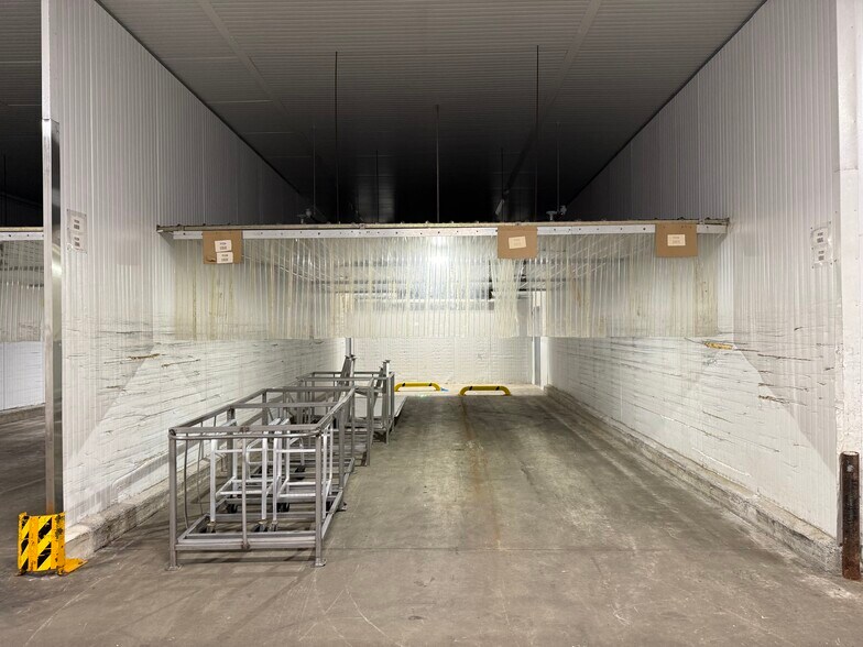 More Photos Of 4001 N American St, Philadelphia Warehouse For Lease