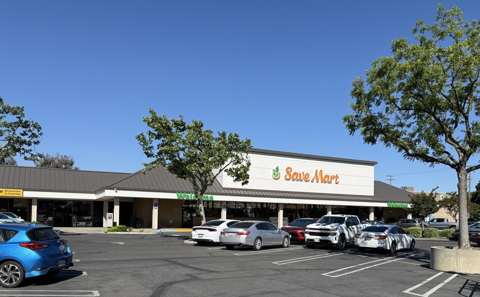 Primary Photo Of 2595 Geer Rd, Turlock Unknown For Lease