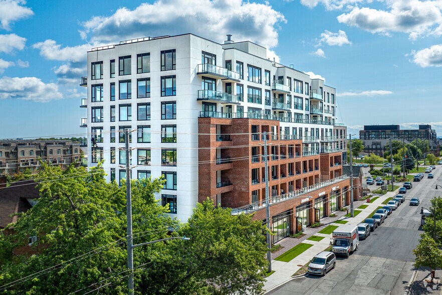 More Photos Of 2475 Old Bronte Rd, Oakville Apartments For Lease