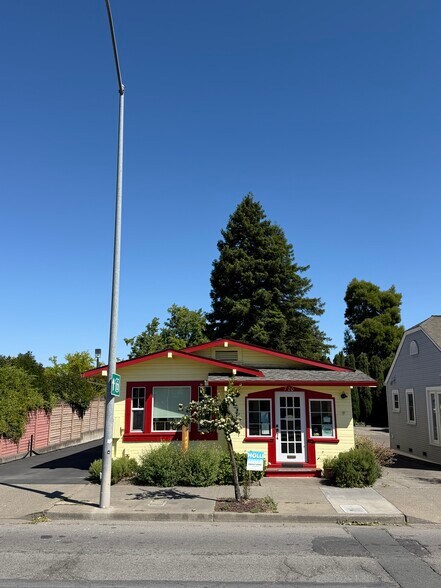 More Photos Of 720 E Washington St, Petaluma Office For Sale