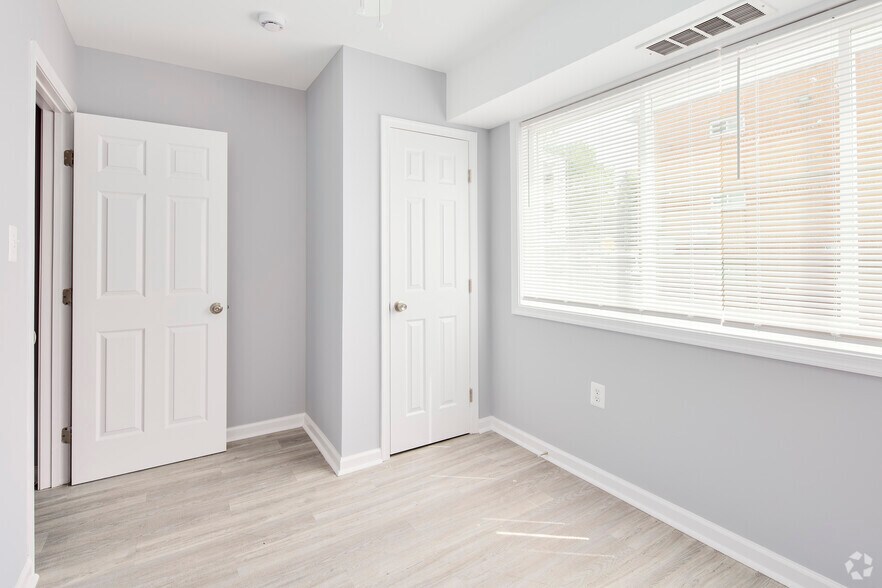 More Photos Of 5035, 5047-5049 D St SE, Washington Multifamily For Sale