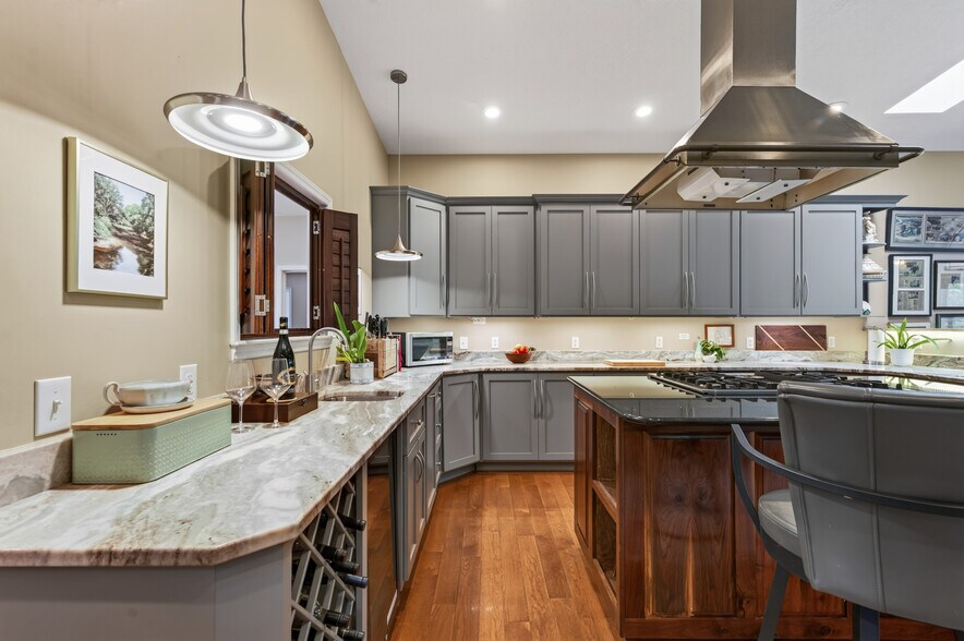 More Photos Of 1661 Turner Spur Rd, Fancy Gap Healthcare For Sale