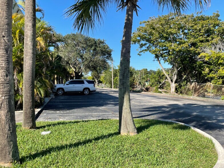More Photos Of 5359 N Nob Hill Rd, Sunrise Office For Sale