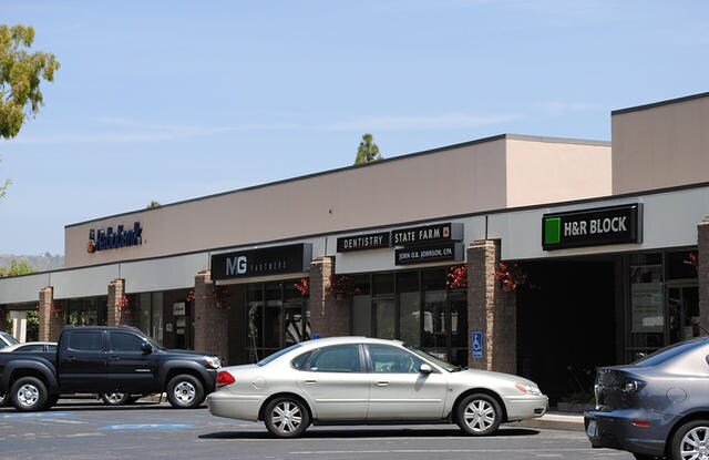 More Photos Of 452-470 Arneill Rd, Camarillo Freestanding For Lease
