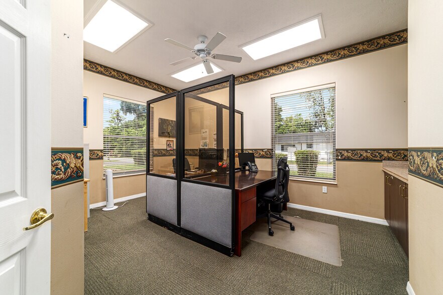 More Photos Of 434 SW 14 St, Ocala Office Residential For Sale