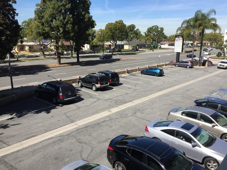 More Photos Of 2700 N Bellflower Blvd, Long Beach Medical For Lease