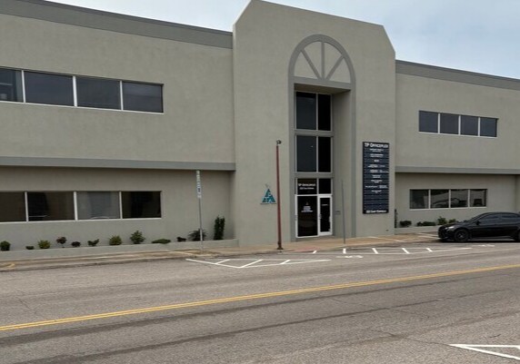 More Photos Of 222 E Eufaula St, Norman Office For Lease